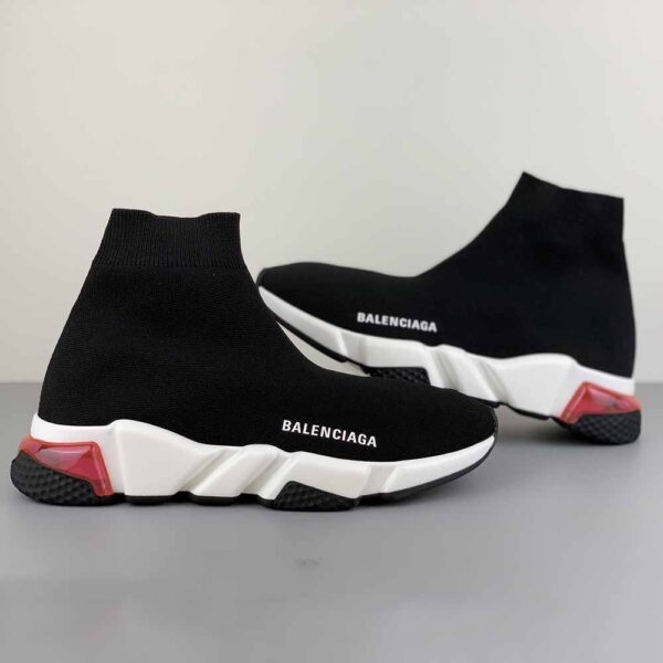 Speed Trainer in Black/White/Rose red with White Logo