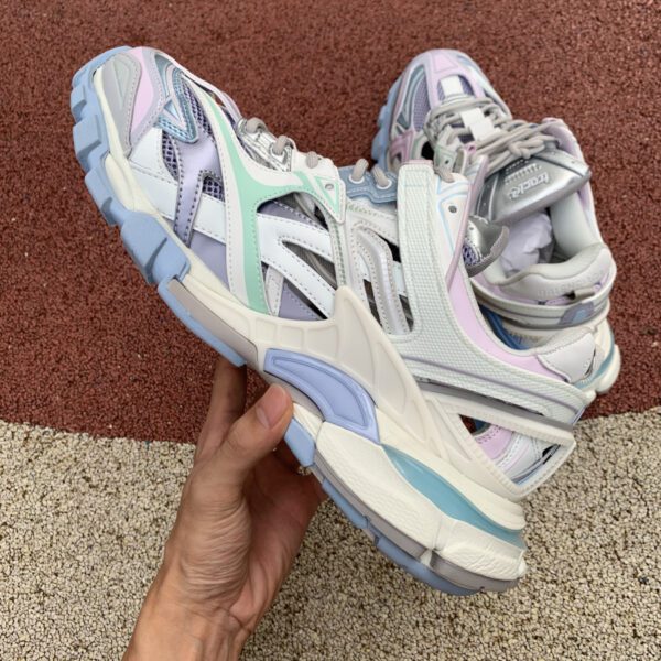 balenciaga track runner fit