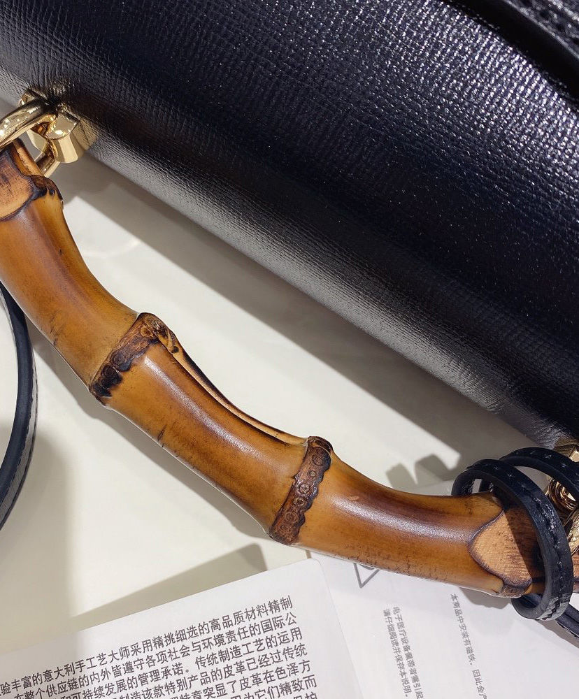 Gucci Padlock Small Bamboo Shoulder Bag Black - Image 4