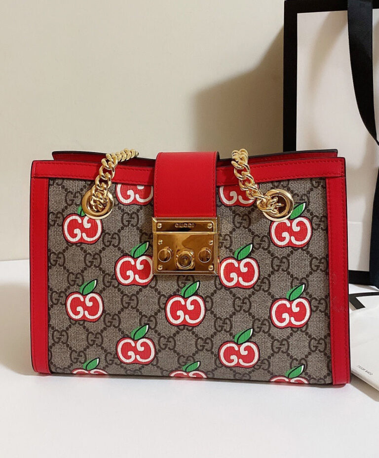 gucci valentine's day mini shoulder bag