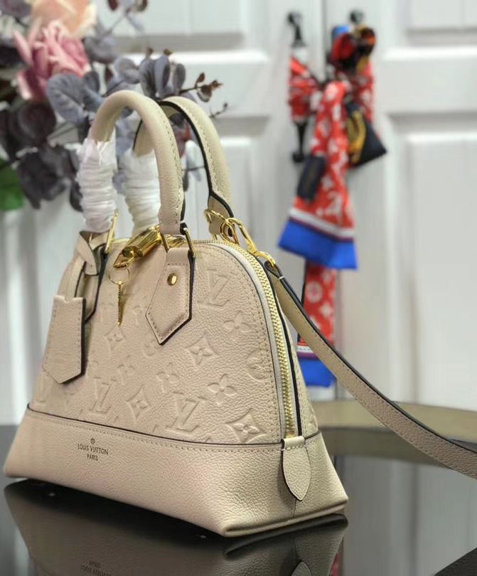 Louis Vuitton Neo Alma BB Cream - Image 9