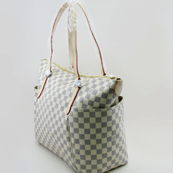 Louis Vuitton Damier Totally White