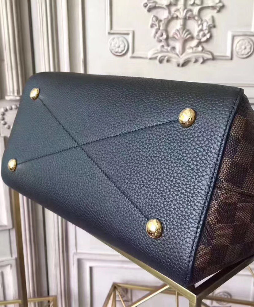 Louis Vuitton Hyde Park Black - Image 5