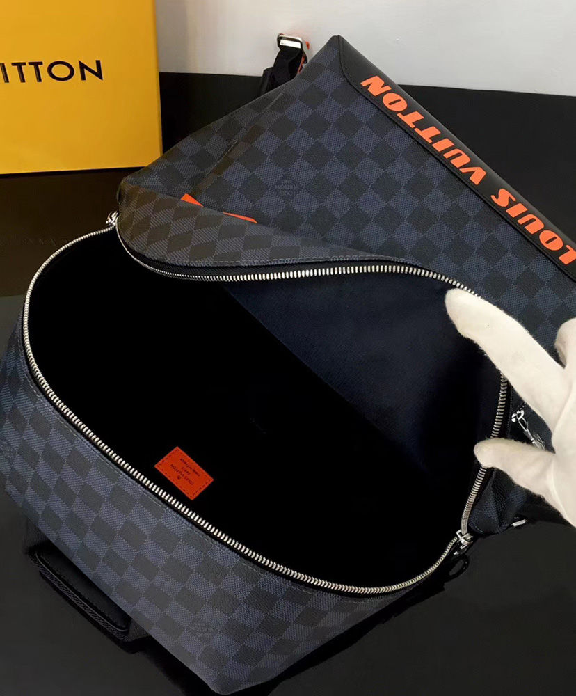 Louis Vuitton Damier Cobalt Race Discovery Backpack PM Black - Image 7