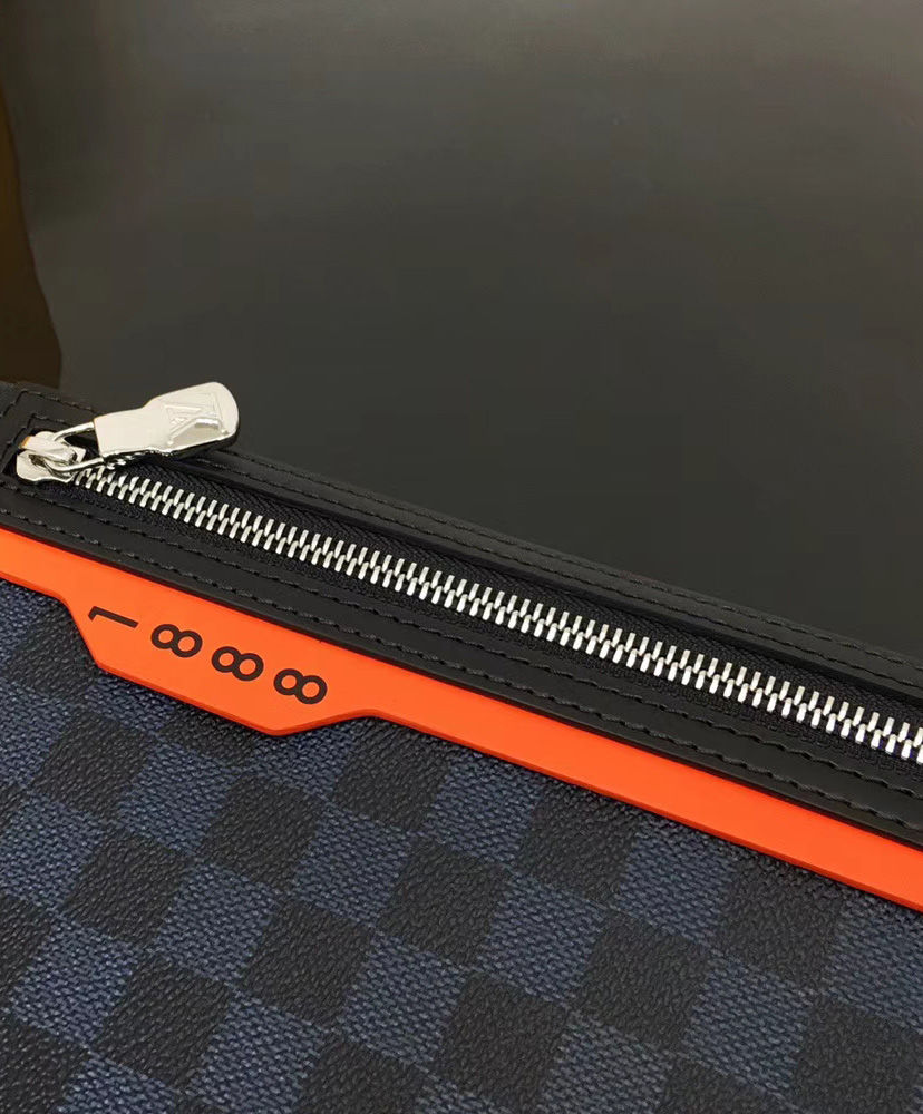 Louis Vuitton Drawstring Backpack Black - Image 7