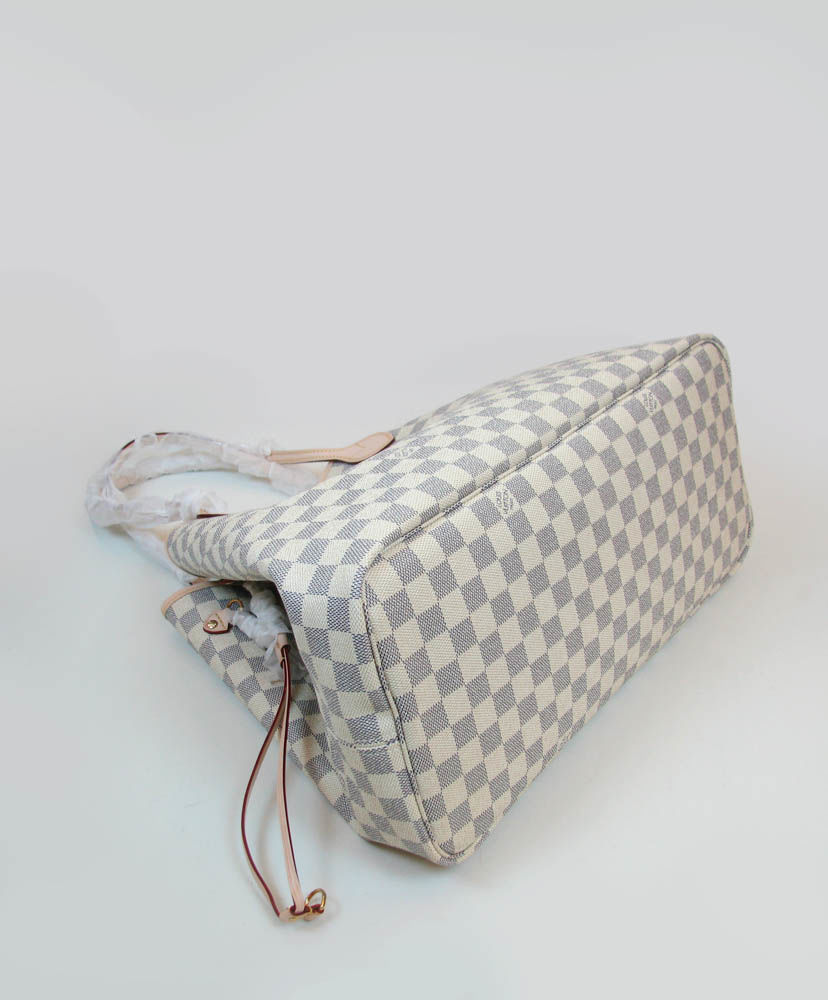 white louis vuitton damier bag