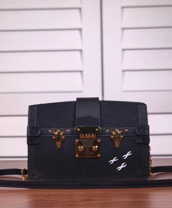 louis vuitton clutch trunk