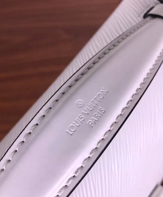Louis Vuitton Boccador White - Image 5