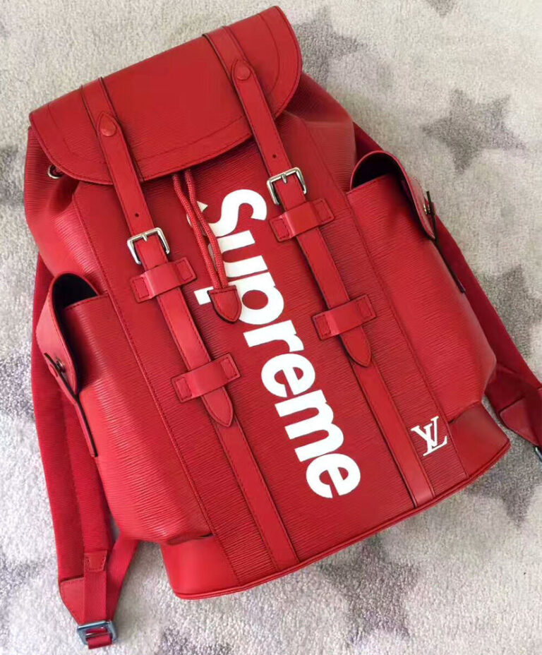 Rare LV X Supreme Christopher limited edition backpack in Red epi leather,  SHW
