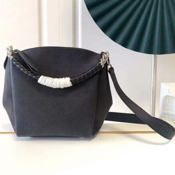 Louis Vuitton Babylone Chain BB Black