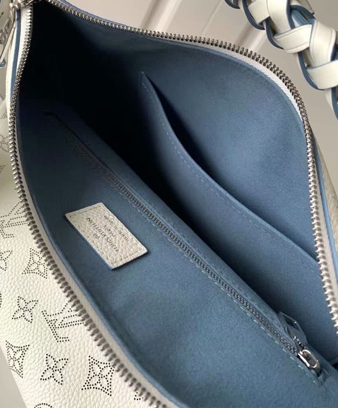 Louis Vuitton Beaubourg Hobo MM White - Image 9