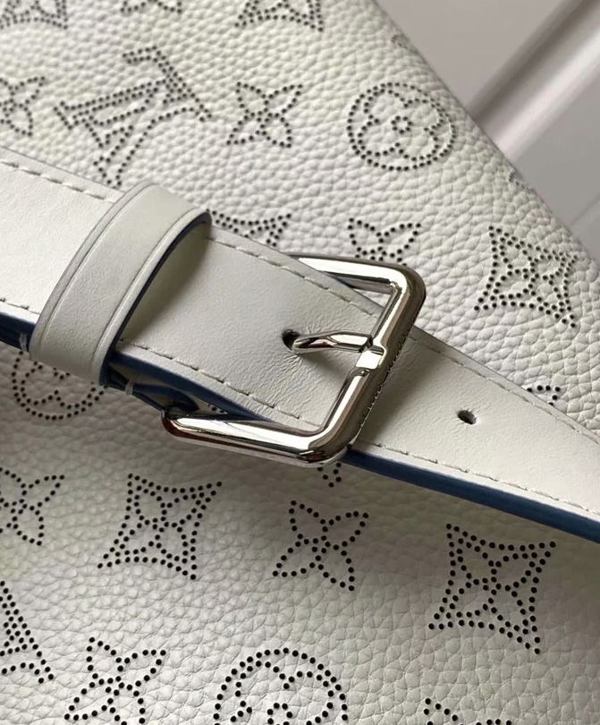 Louis Vuitton Beaubourg Hobo MM White - Image 6