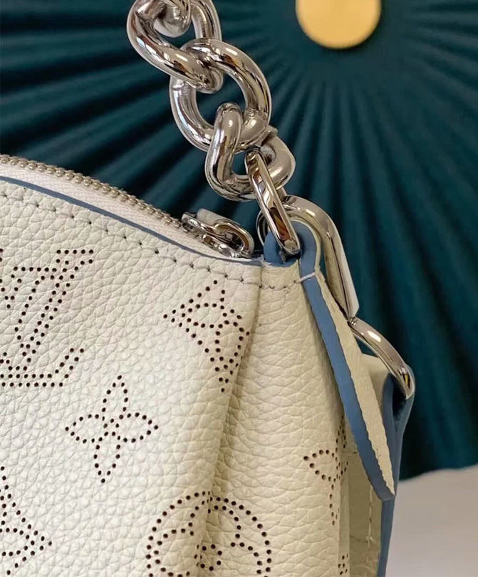 Louis Vuitton Beaubourg Hobo MM White - Image 7