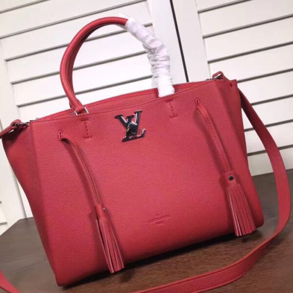 Louis Vuitton Lockmeto Red