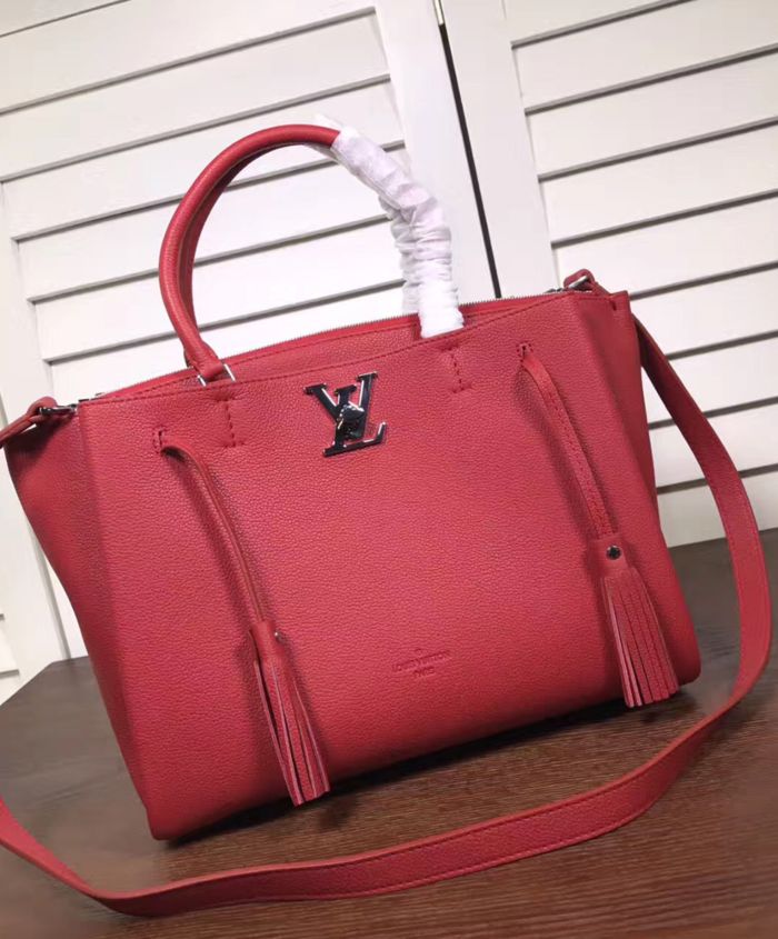 Louis Vuitton Lockmeto Red
