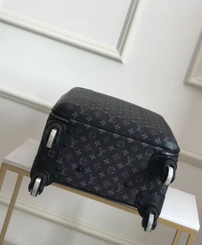 Louis Vuitton Horizon 50 Black - Image 3