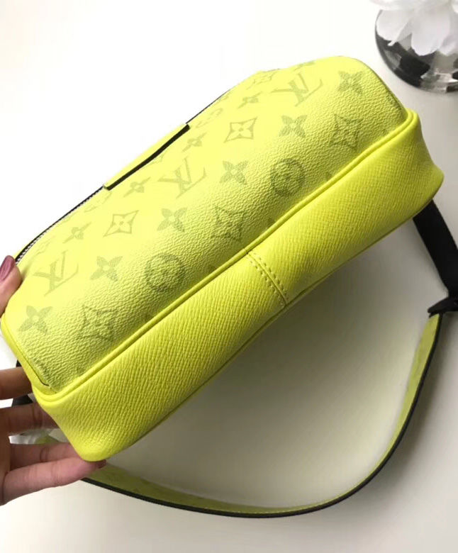 Louis Vuitton Outdoor Messenger Yellow - Image 3