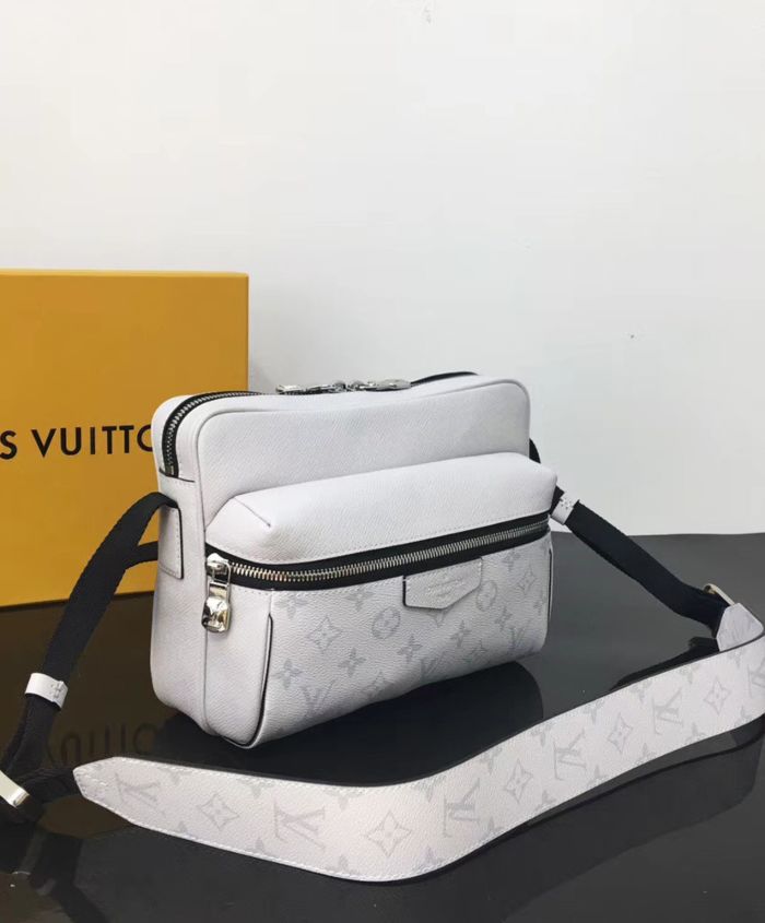 Louis Vuitton Outdoor Messenger White - Image 3