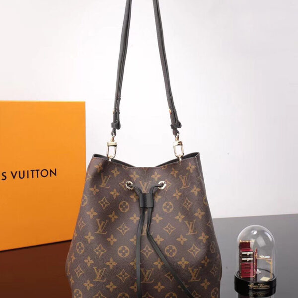 Louis Vuitton Neonoe Black