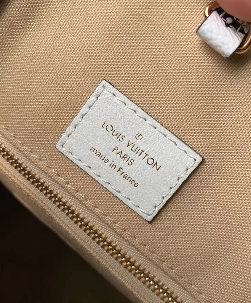 Louis Vuitton Onthego Cream - Image 9