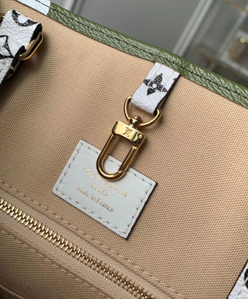 Louis Vuitton Onthego Cream - Image 8