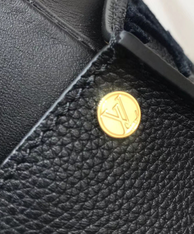 Louis Vuitton On My Side Black - Image 6