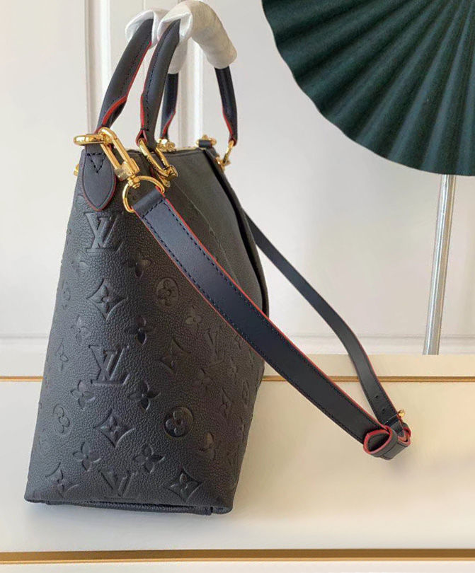 Louis Vuitton V Tote MM Dark Blue - Image 2