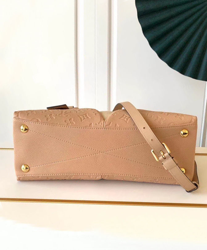 Louis Vuitton V Tote MM Apricot Purse - Image 4