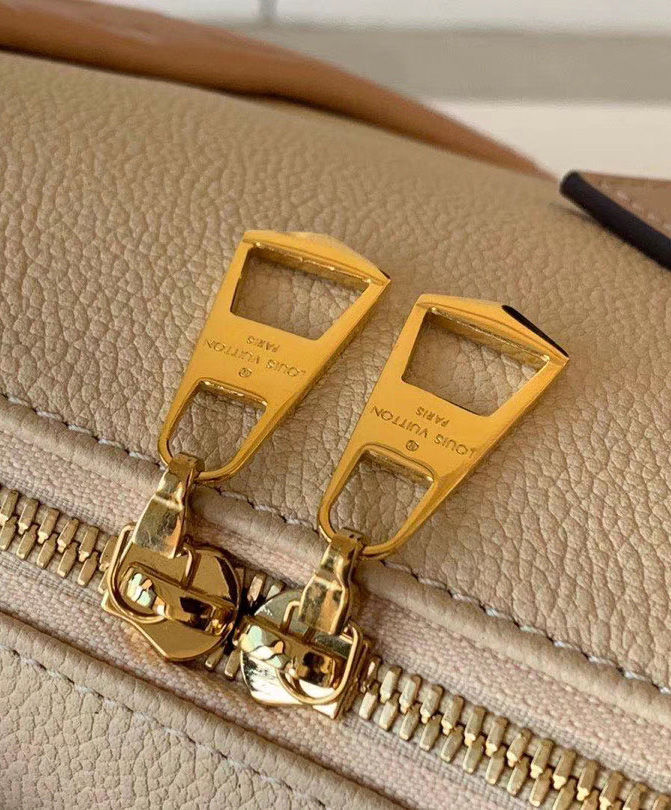 Louis Vuitton V Tote MM Apricot Purse - Image 7