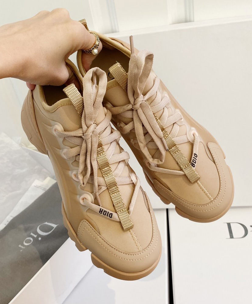 Christian Dior Women's D-connect Sneaker Apricot - Image 4