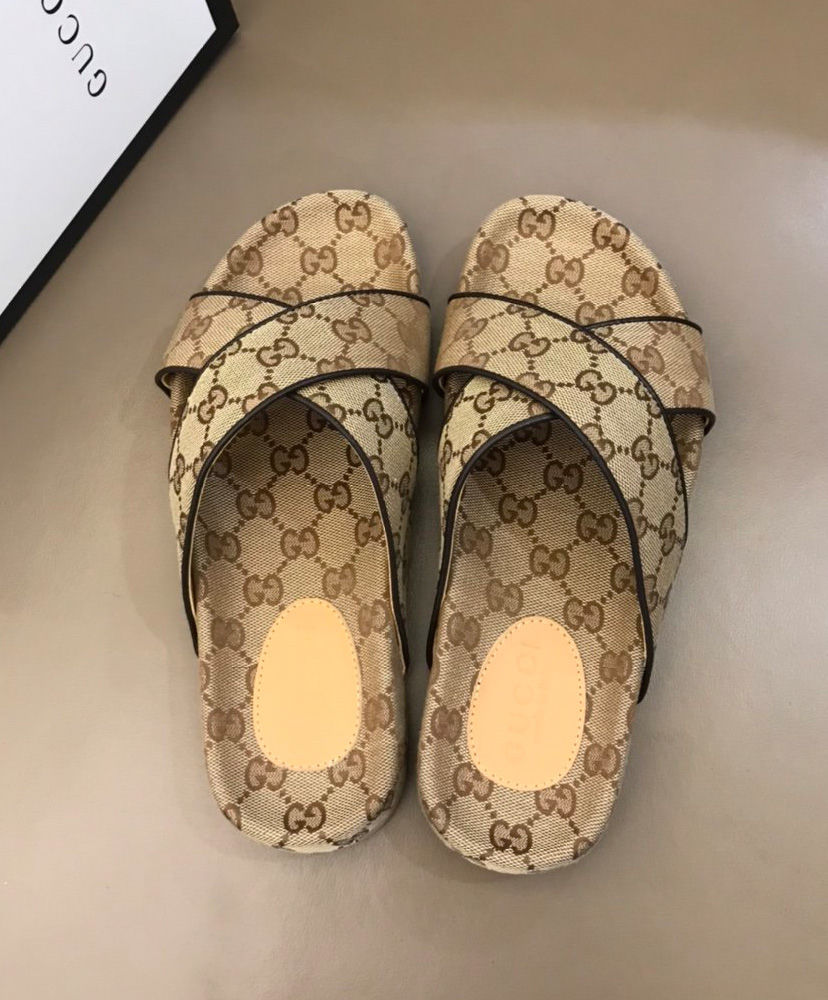 Gucci Men's GG slide sandal Apricot - Image 5