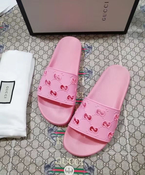 Gucci Unisex rubber GG slide sandal Pink - AlimorLuxury