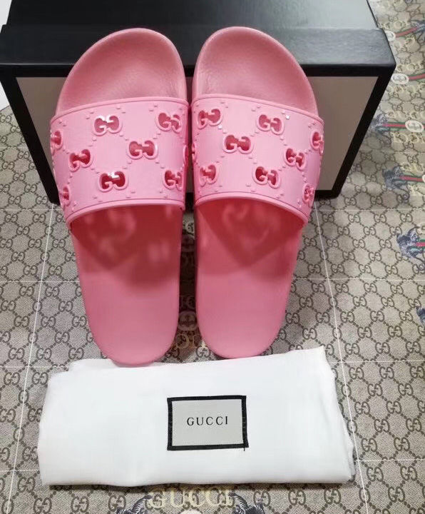 Gucci Unisex rubber GG slide sandal Pink - AlimorLuxury
