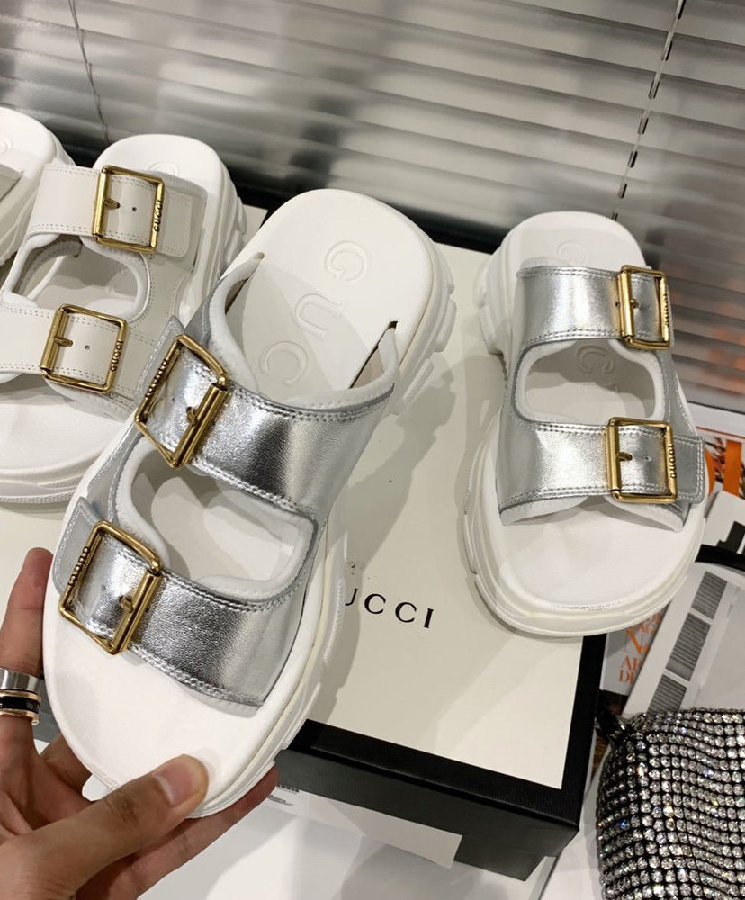 Gucci Women's Leather Slide 602177 Silver - Image 2