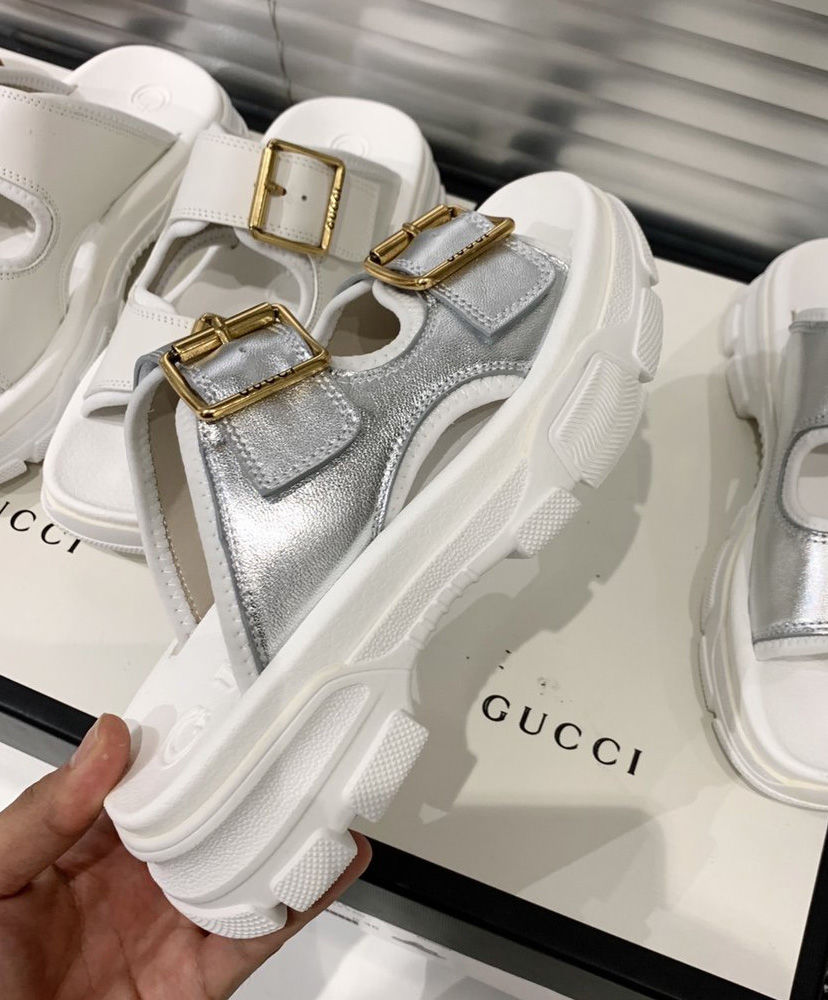 Gucci Women's Leather Slide 602177 Silver - Image 5