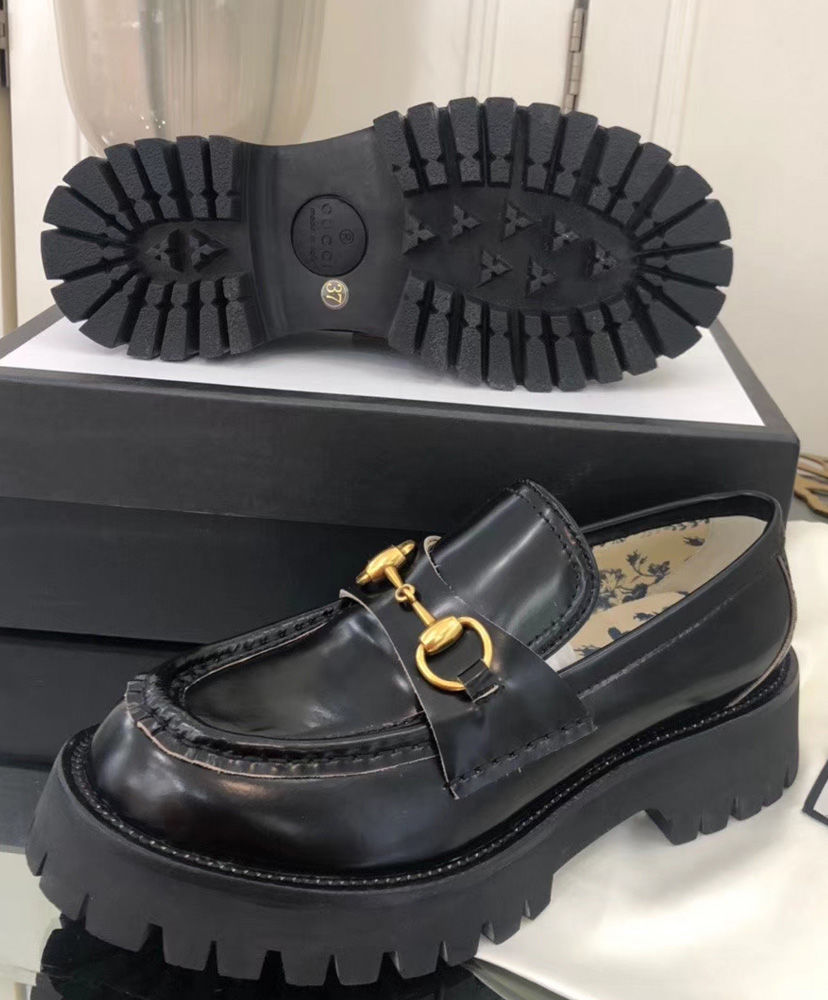 leather lug