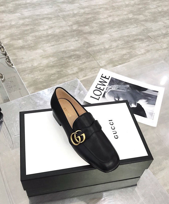 Gucci Leather loafer with Double G Black - Image 4