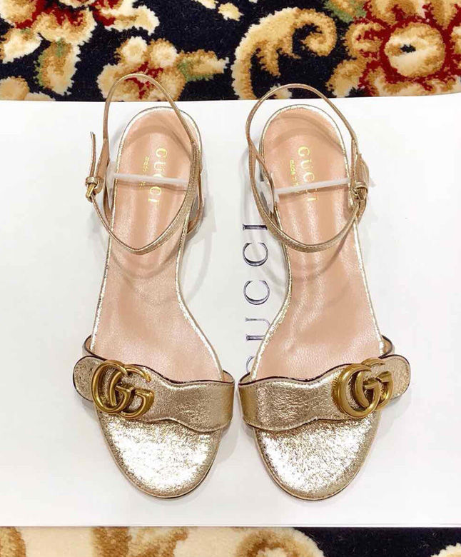 Gucci Women's Leather Double G sandal 524631 - Image 2