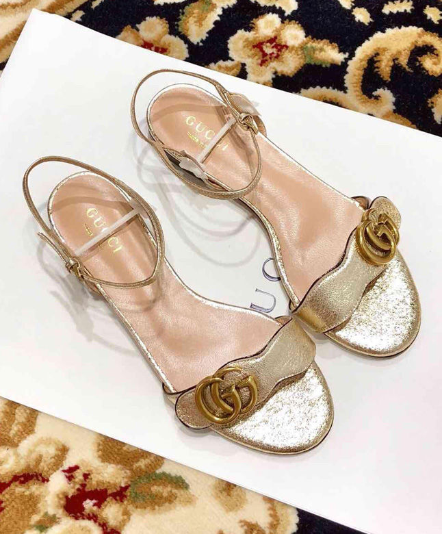 Gucci Women's Leather Double G sandal 524631 - Image 4