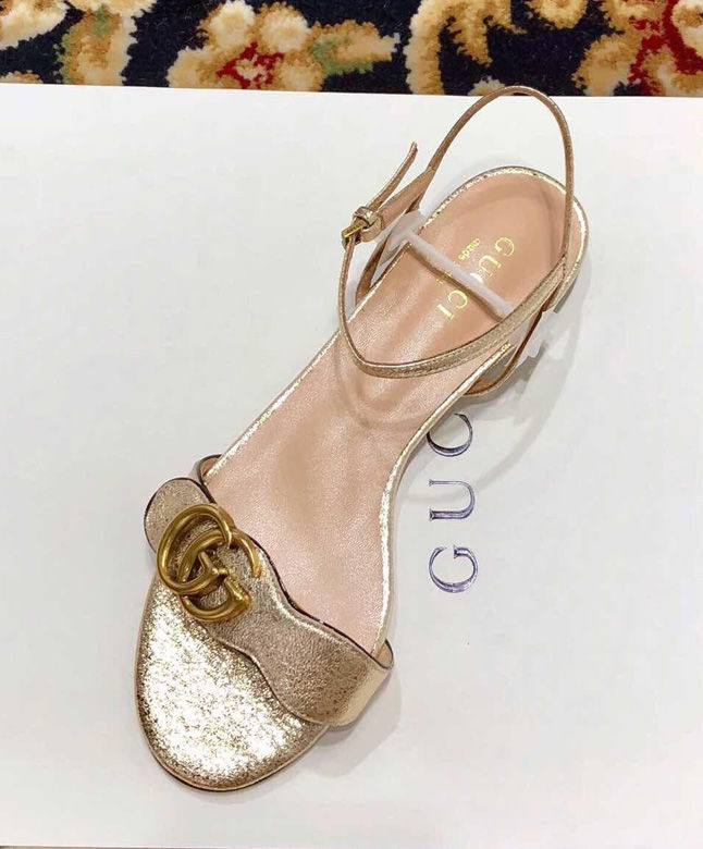 Gucci Women's Leather Double G sandal 524631 - Image 5