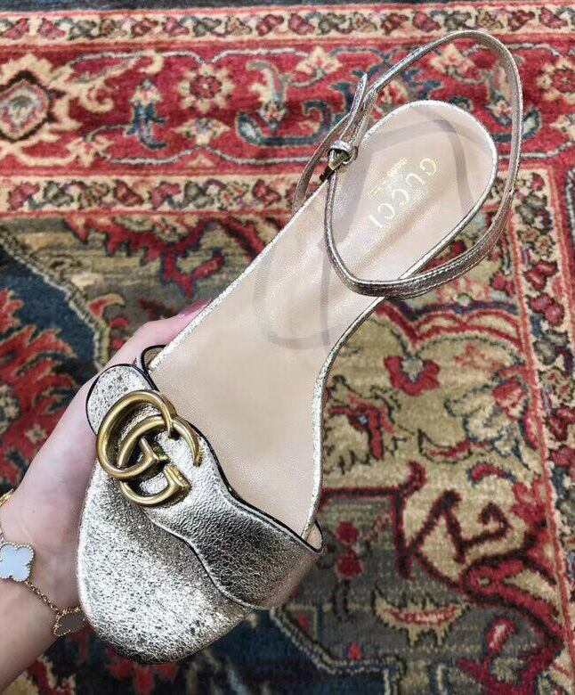 Gucci Women's Leather Double G sandal 524631 - Image 6