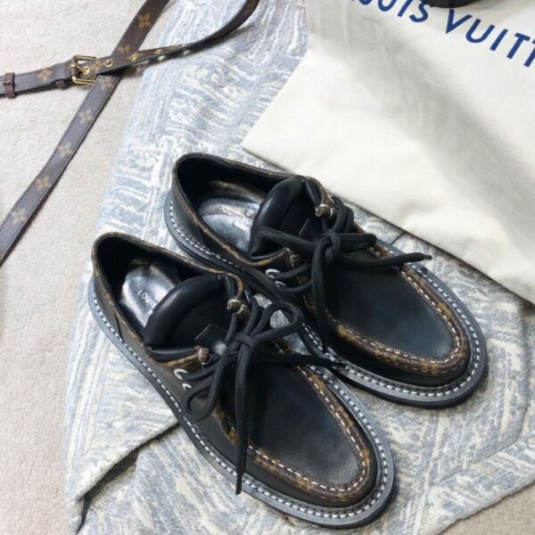 Louis Vuitton Women's Beaubourg platform Derby 1A5SNT Black