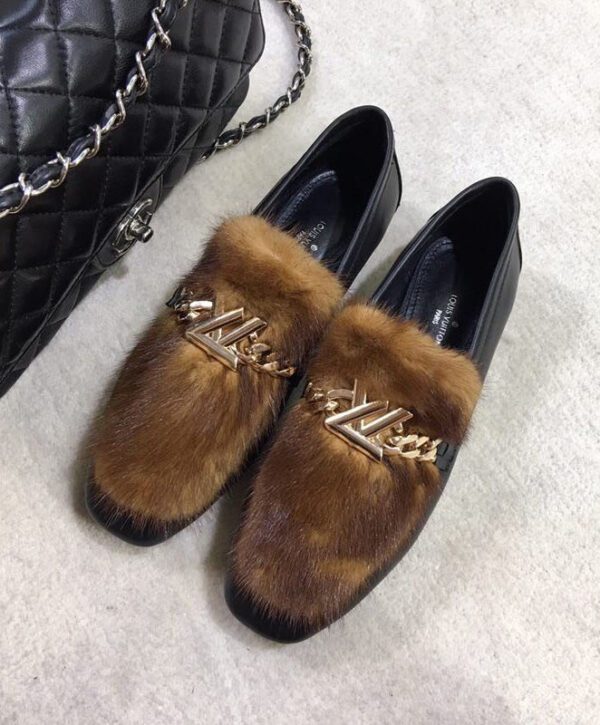 louis vuitton upper case loafer