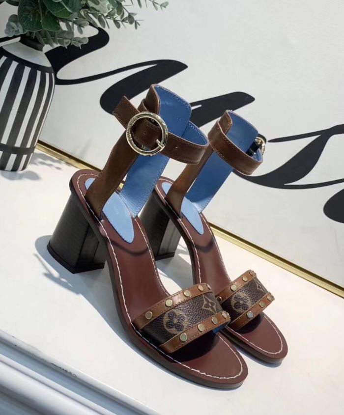 Louis Vuitton Women's Passenger sandal 1A4WFT Coffee - Image 2