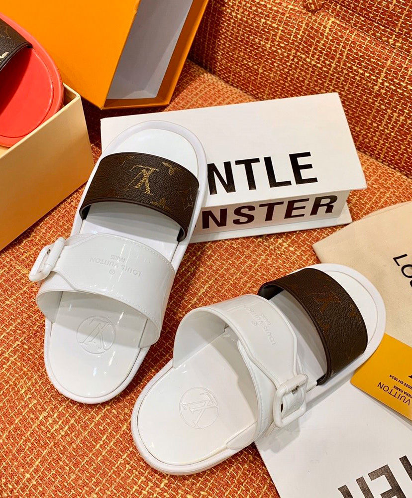 lv sunbath flat mule