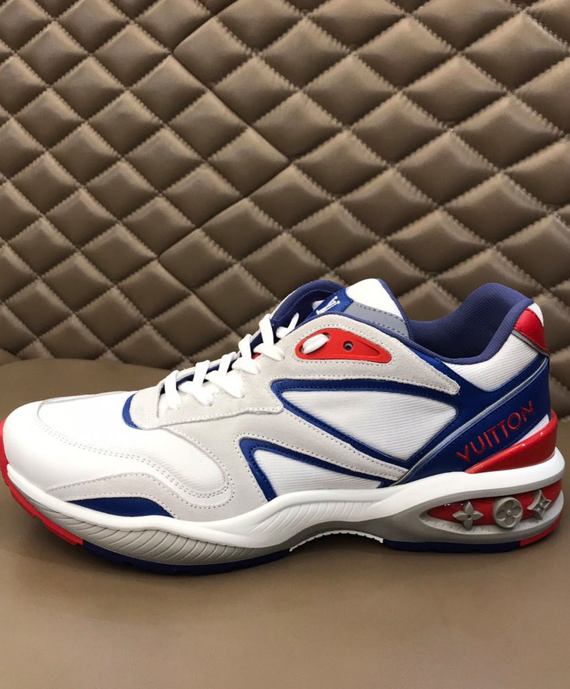 Louis Vuitton Men's LV Trail Sneaker White - Image 3