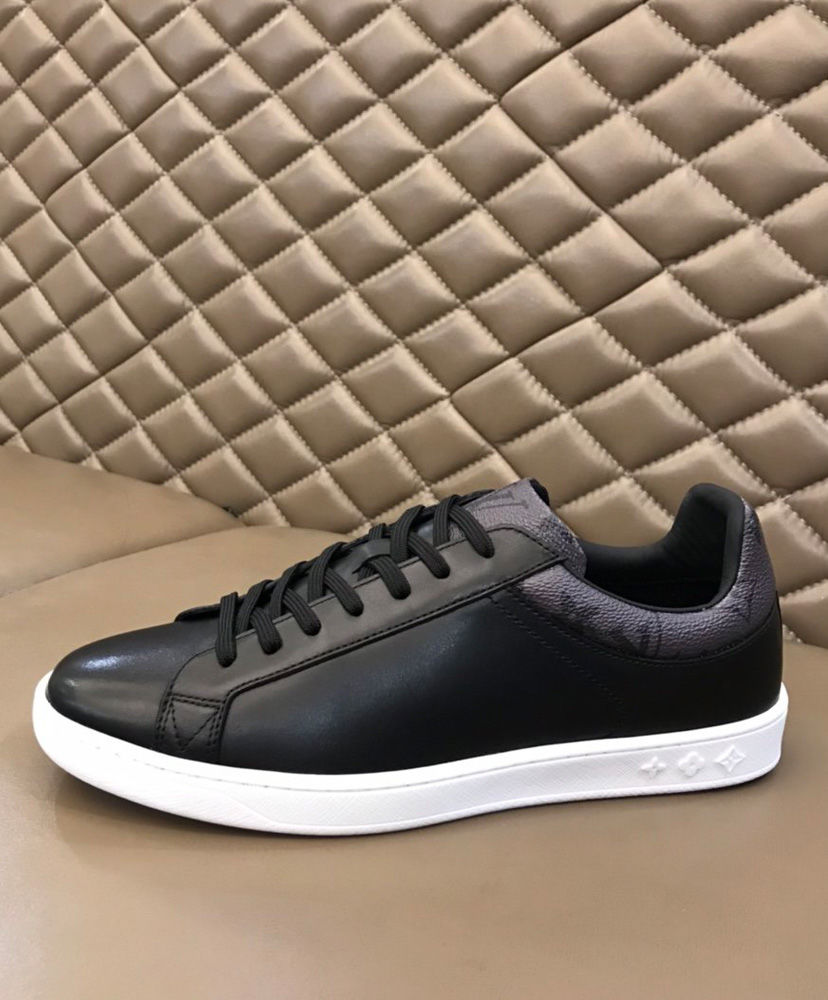 Louis Vuitton Men's Luxembourg Sneaker Black - AlimorLuxury