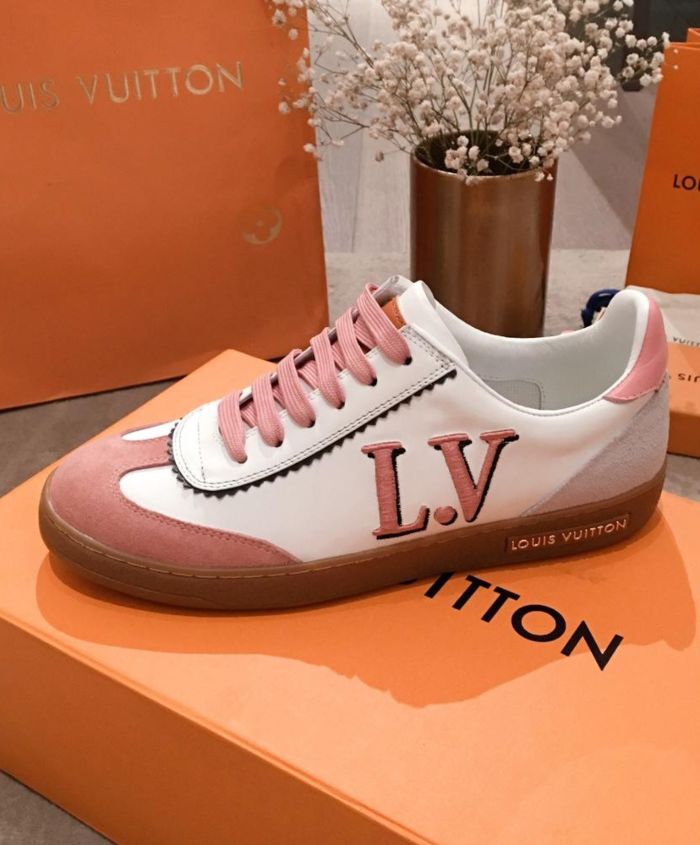 Louis Vuitton Women's Frontrow Sneaker 1A579P Pink - AlimorLuxury
