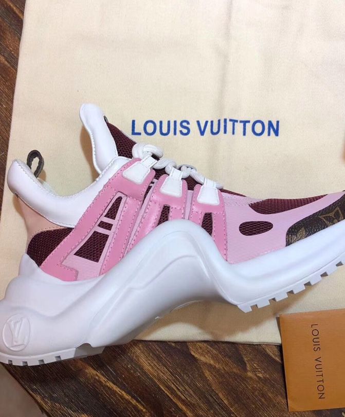 Louis Vuitton LV Archlight Sneaker in Rose - Shoes 1A882Q