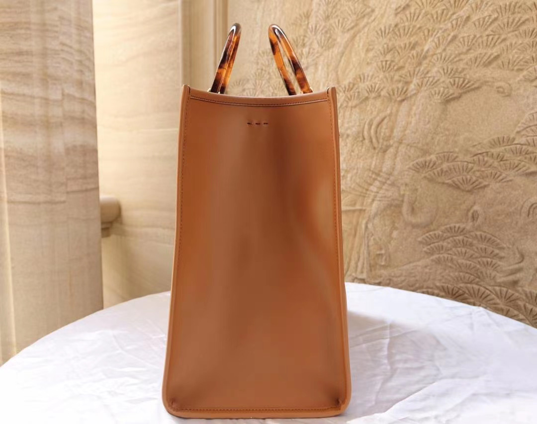 Fendi Sunshine Medium Brown leather shopper - Image 4
